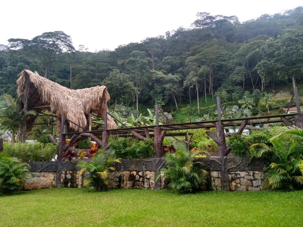 ホテル Rancho Ecoturistico El Faro ラ・メサ エクステリア 写真