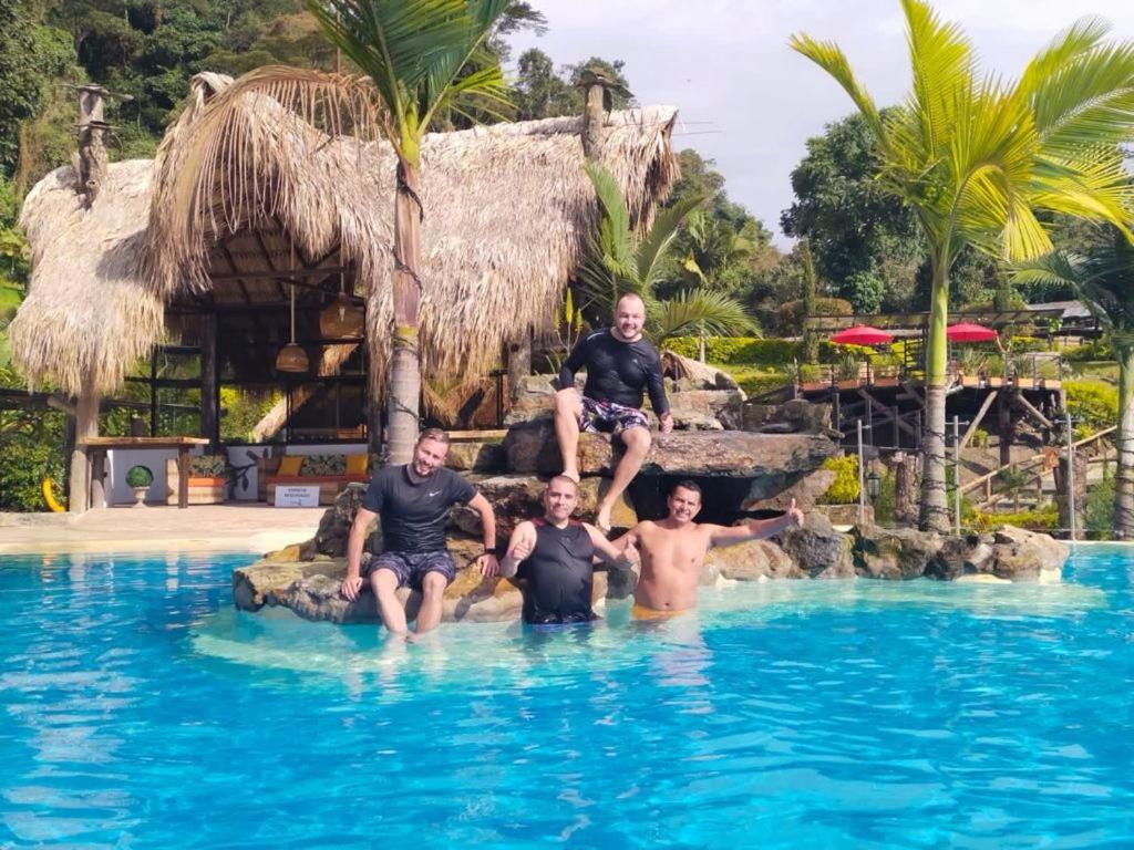 ホテル Rancho Ecoturistico El Faro ラ・メサ エクステリア 写真